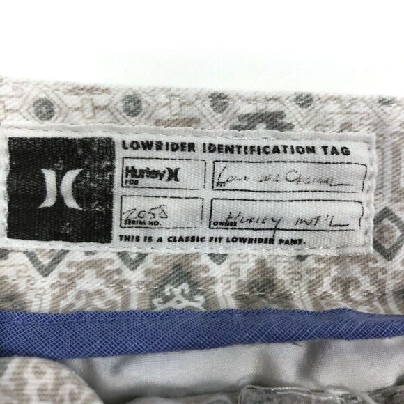 Hurley Women's Geometric Low Rider Shorts Sz Jr 3 - Picture 5 of 6